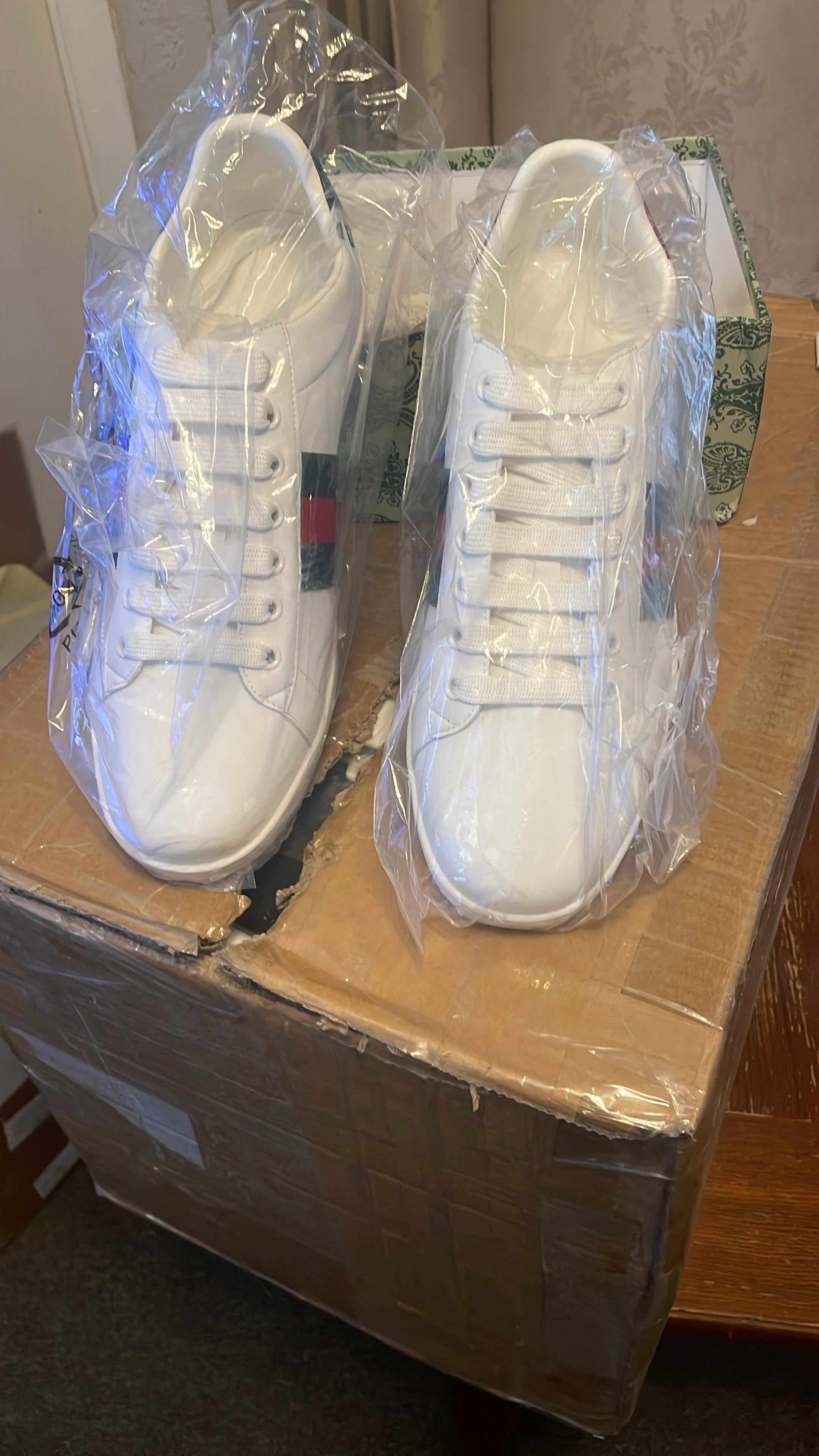 Tenis Blancos Estilo Gucci Unisex